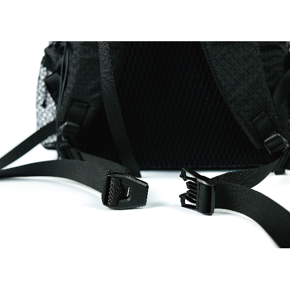AERO 25 Ultralight Backpack DCF 1.42oz (359g)
