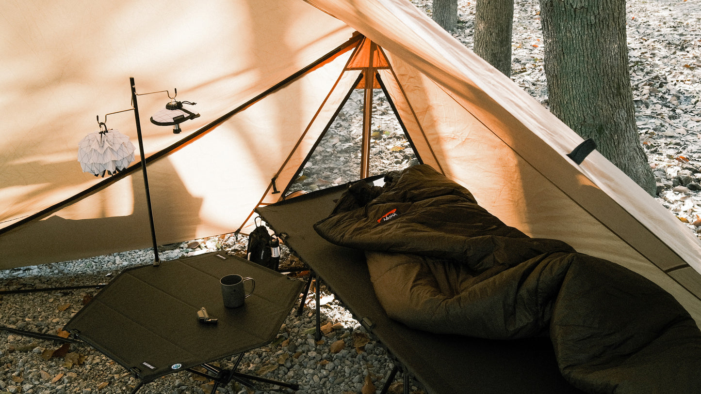 X-PAC Dual-Sided Hexagon Table